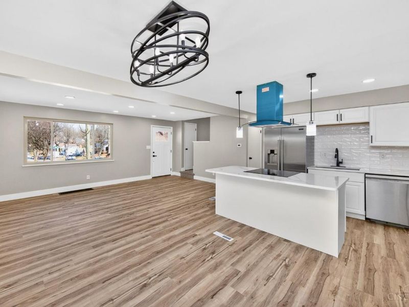 1961 Connecticut Avenue, Cincinnati, OH 45224 Photo 8