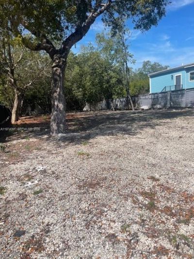 245 Cuba Rd, Tavernier, FL 33070 Photo