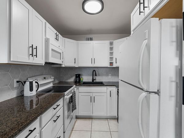 227 Dorchester J, West Palm Beach, FL 33417