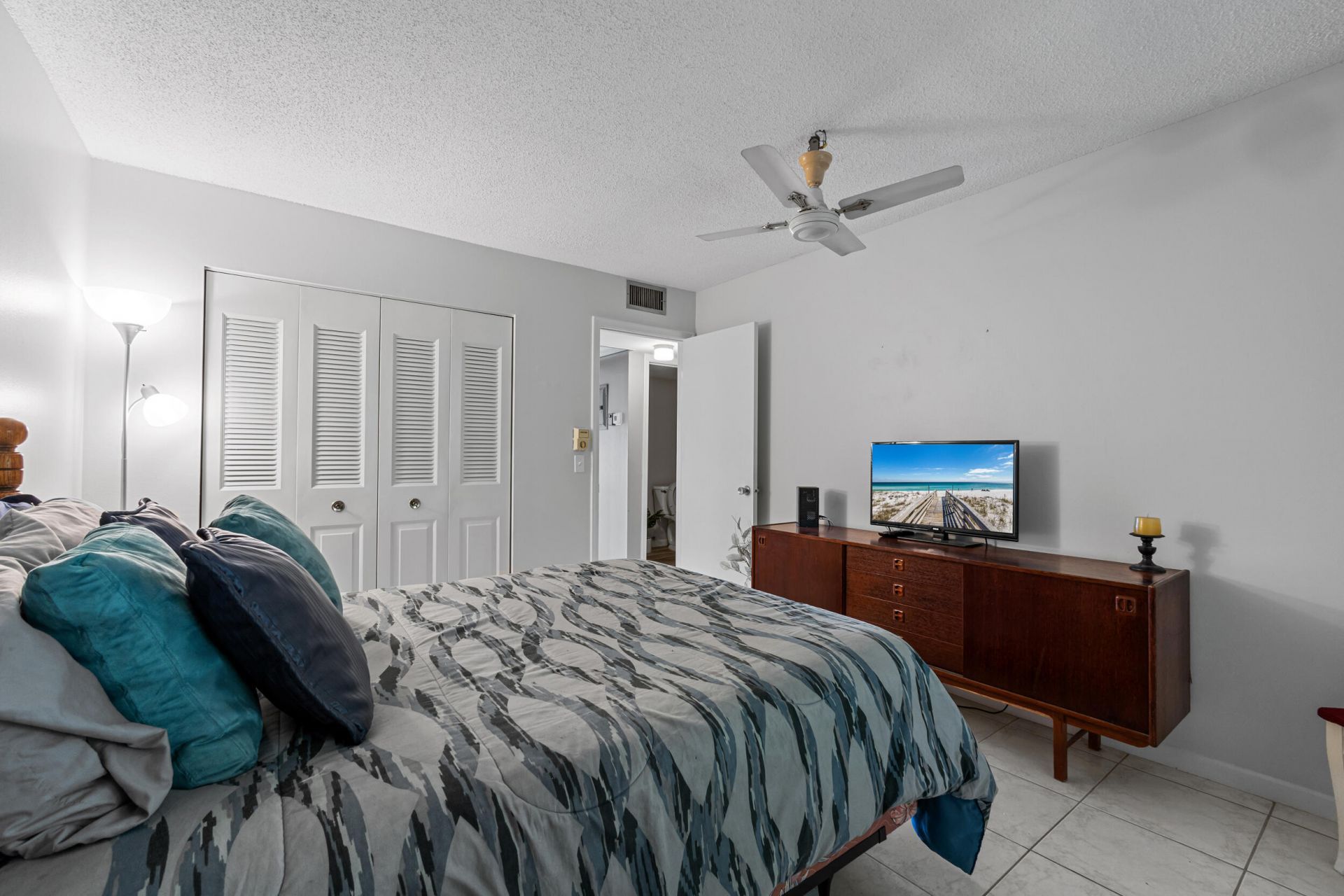 227 Dorchester J, West Palm Beach, FL 33417 Photo