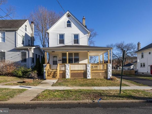 28 W GREENWOOD AVENUE , OAKLYN, NJ 08107
