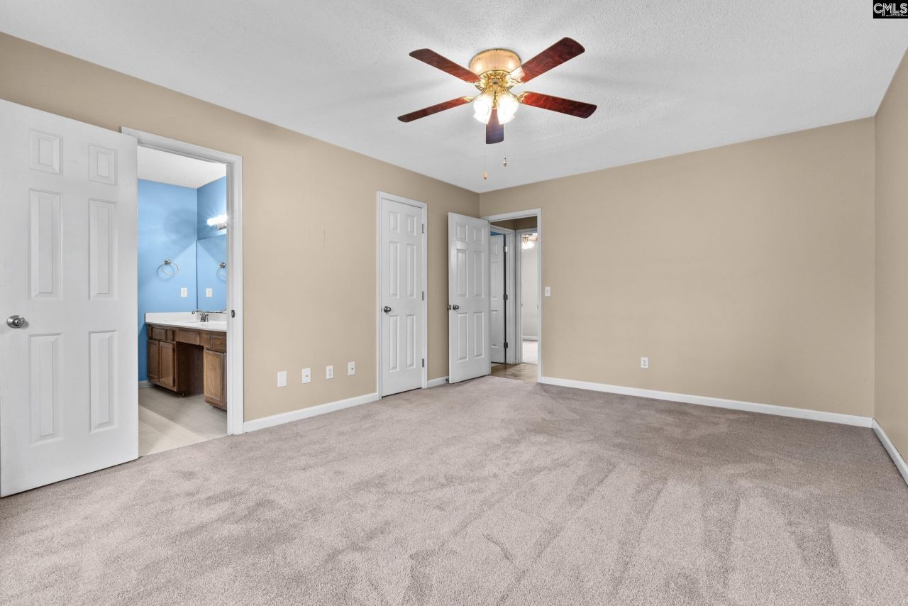 305 Whispering Glen Court  Photo 10