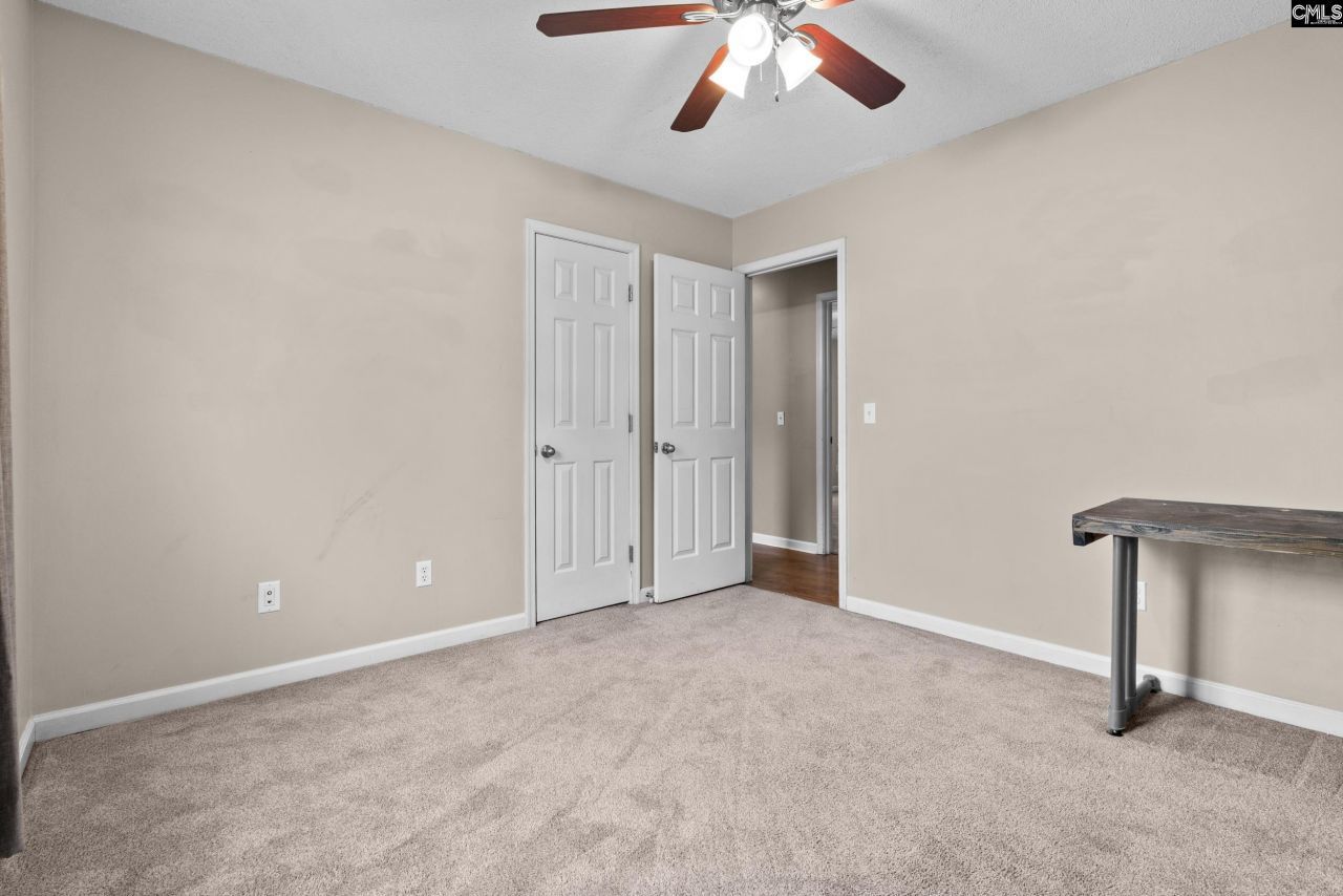 305 Whispering Glen Court  Photo 19