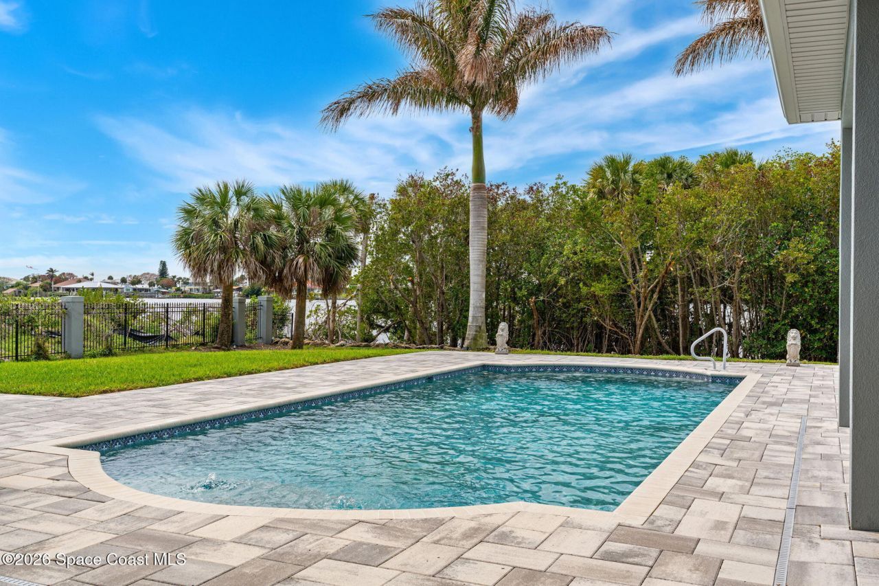 135 Lansing Island Drive, Indian Harbor Beach, FL 32937 Photo