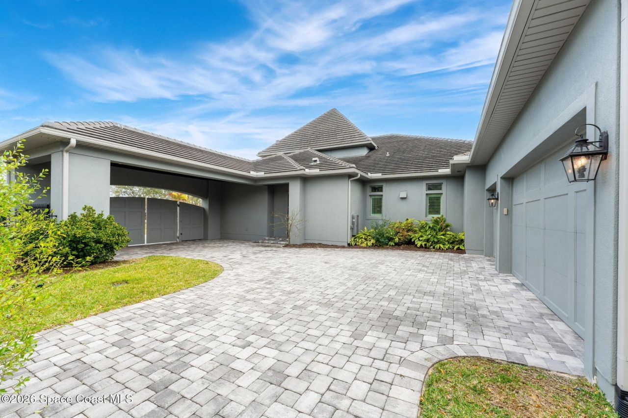 135 Lansing Island Drive, Indian Harbor Beach, FL 32937 Photo