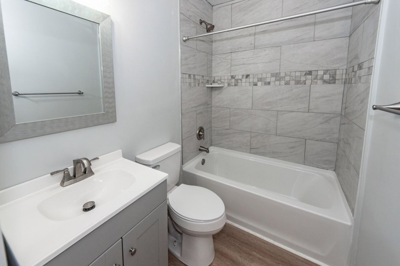 2209 Odessa Street Photo 13