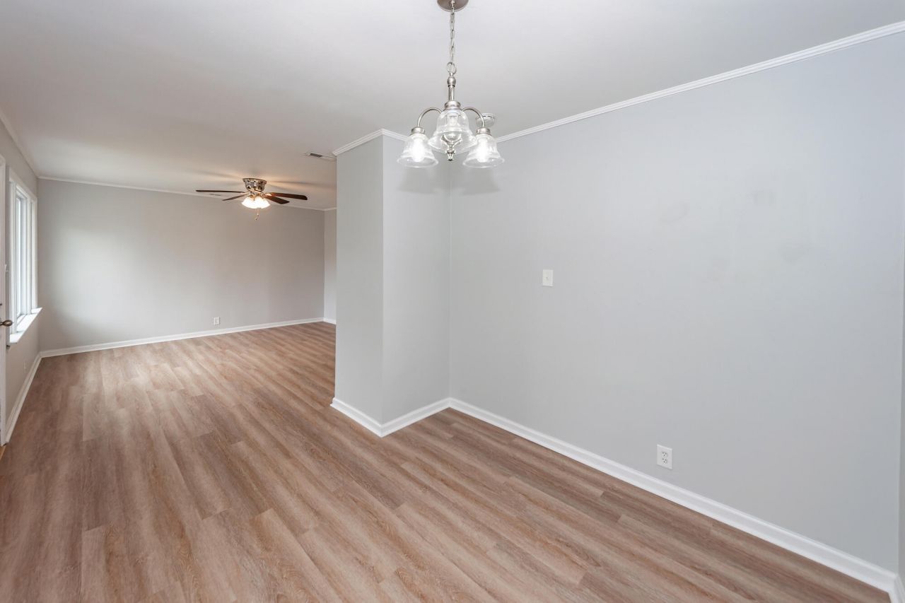 2209 Odessa Street Photo 3