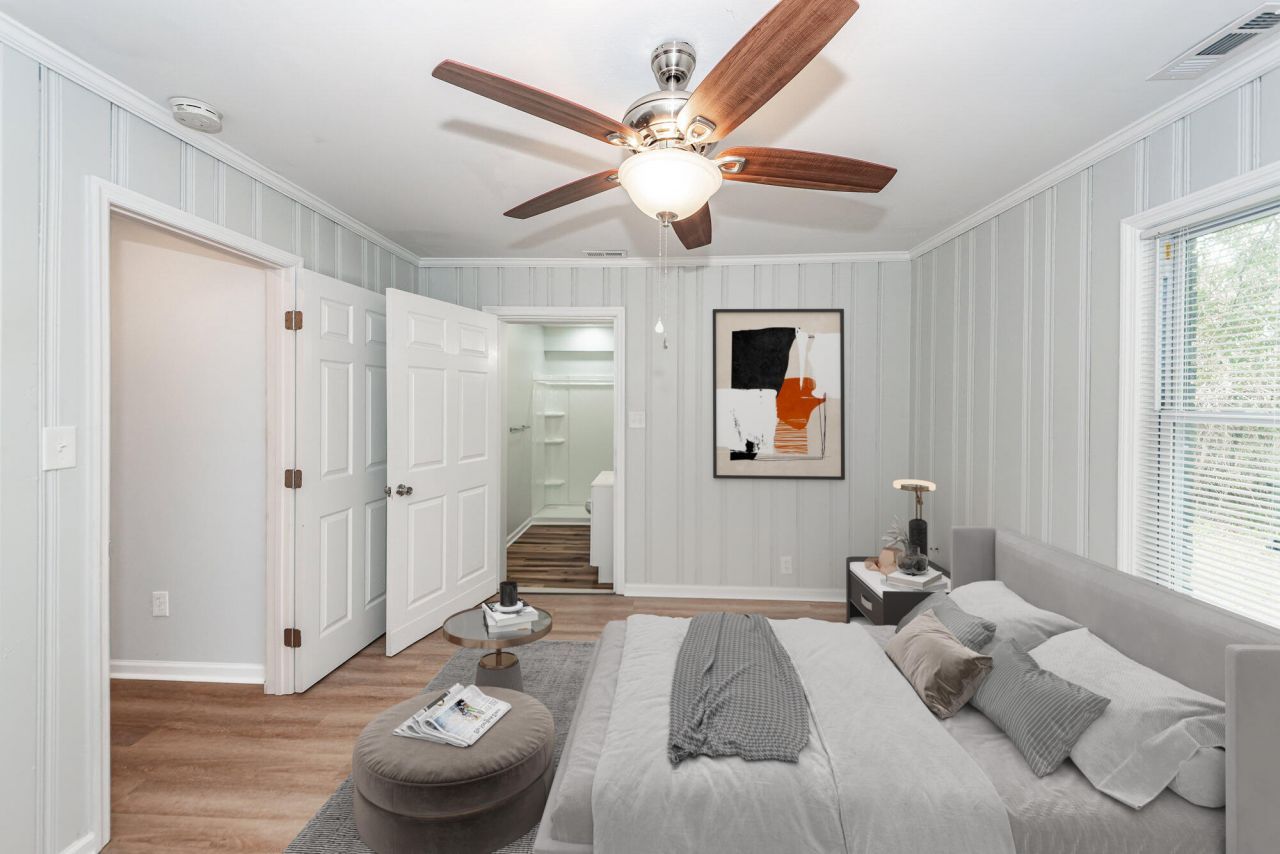 2209 Odessa Street Photo 9