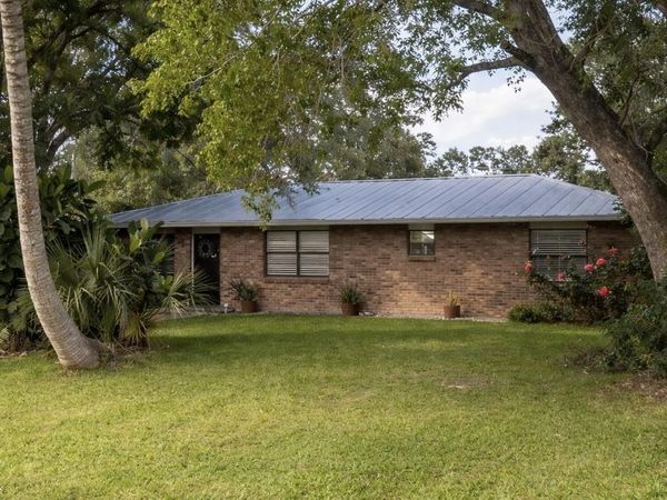 2325 SW Independence Road SW, Port Saint Lucie, FL 34953