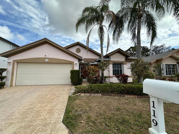 119 Hammocks Court, Greenacres, FL 33413