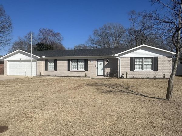 1218 Castleman Avenue, Decatur, AL 35601
