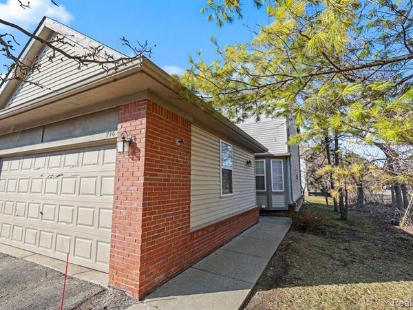 716 Palmer Drive, Pontiac, MI 48342