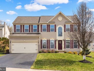 1580 PLEADER LANE, YORK, PA 17402