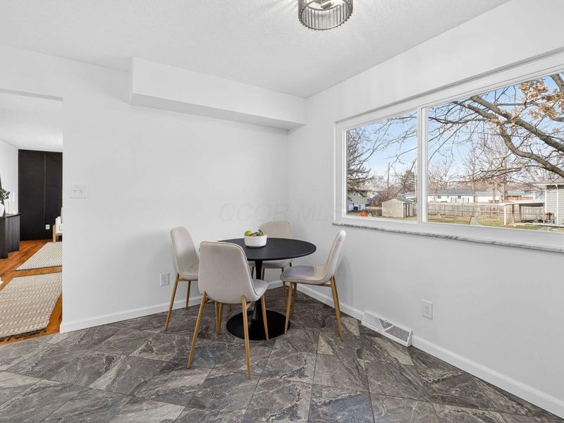 6416 Faircrest Road, Columbus, OH 43229 Photo 11