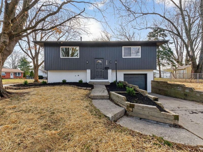 6416 Faircrest Road, Columbus, OH 43229 Photo 2