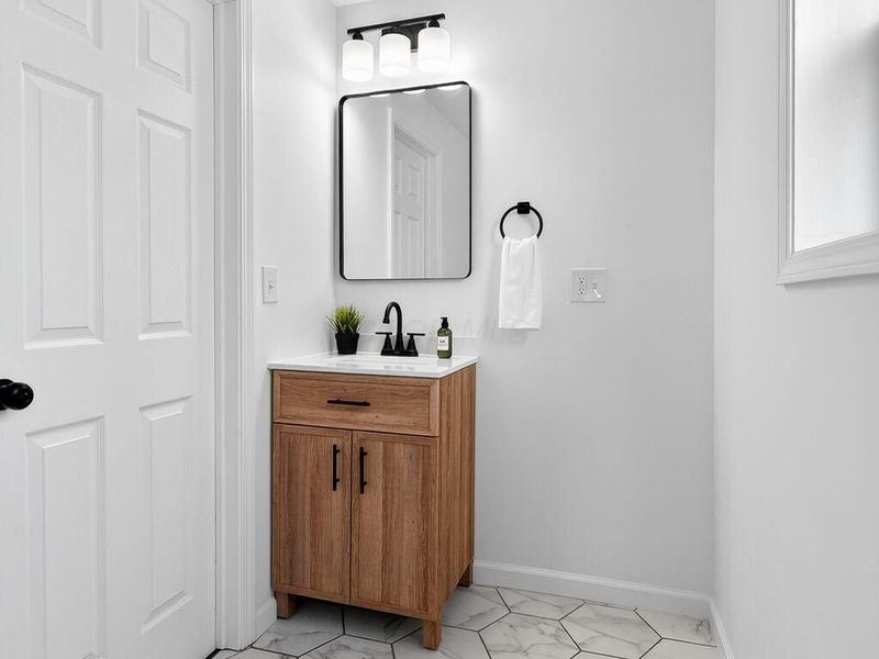 6416 Faircrest Road, Columbus, OH 43229 Photo 32