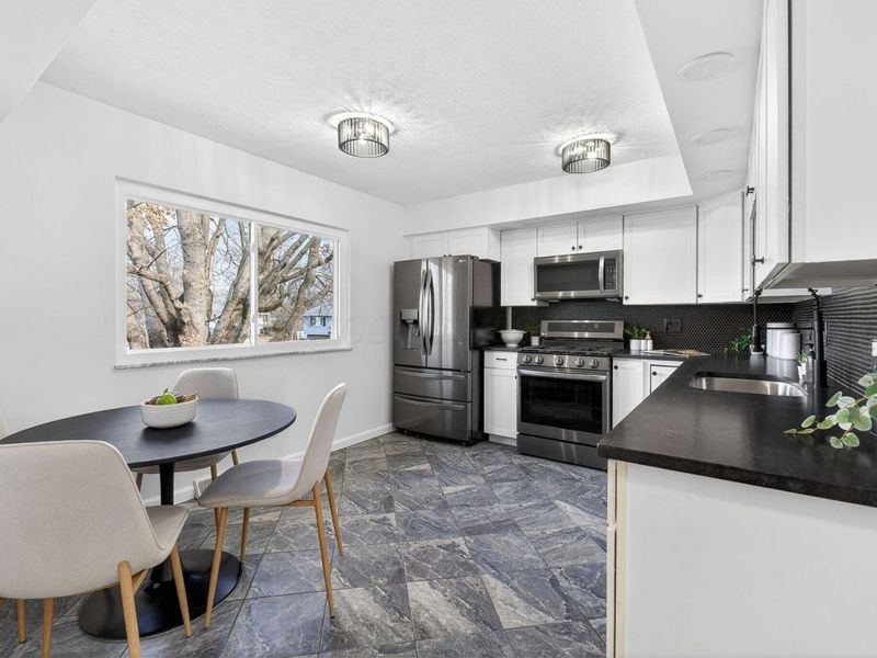 6416 Faircrest Road, Columbus, OH 43229 Photo 8