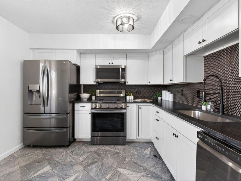 6416 Faircrest Road, Columbus, OH 43229 Photo 9