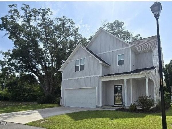 1425 Eco Circle, Wilmington, NC 28409