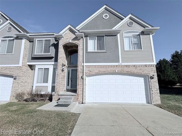6178 Elarz Drive, Troy, MI 48085