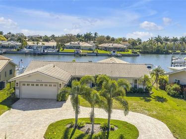 1964 MASSACHUSETTS AVENUE NE, ST PETERSBURG, FL 33703