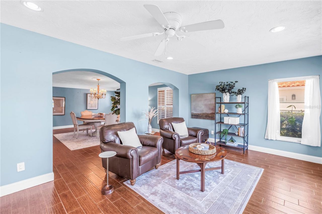 1964 Massachusetts Avenue Ne, Saint Petersburg, FL 33703 Photo