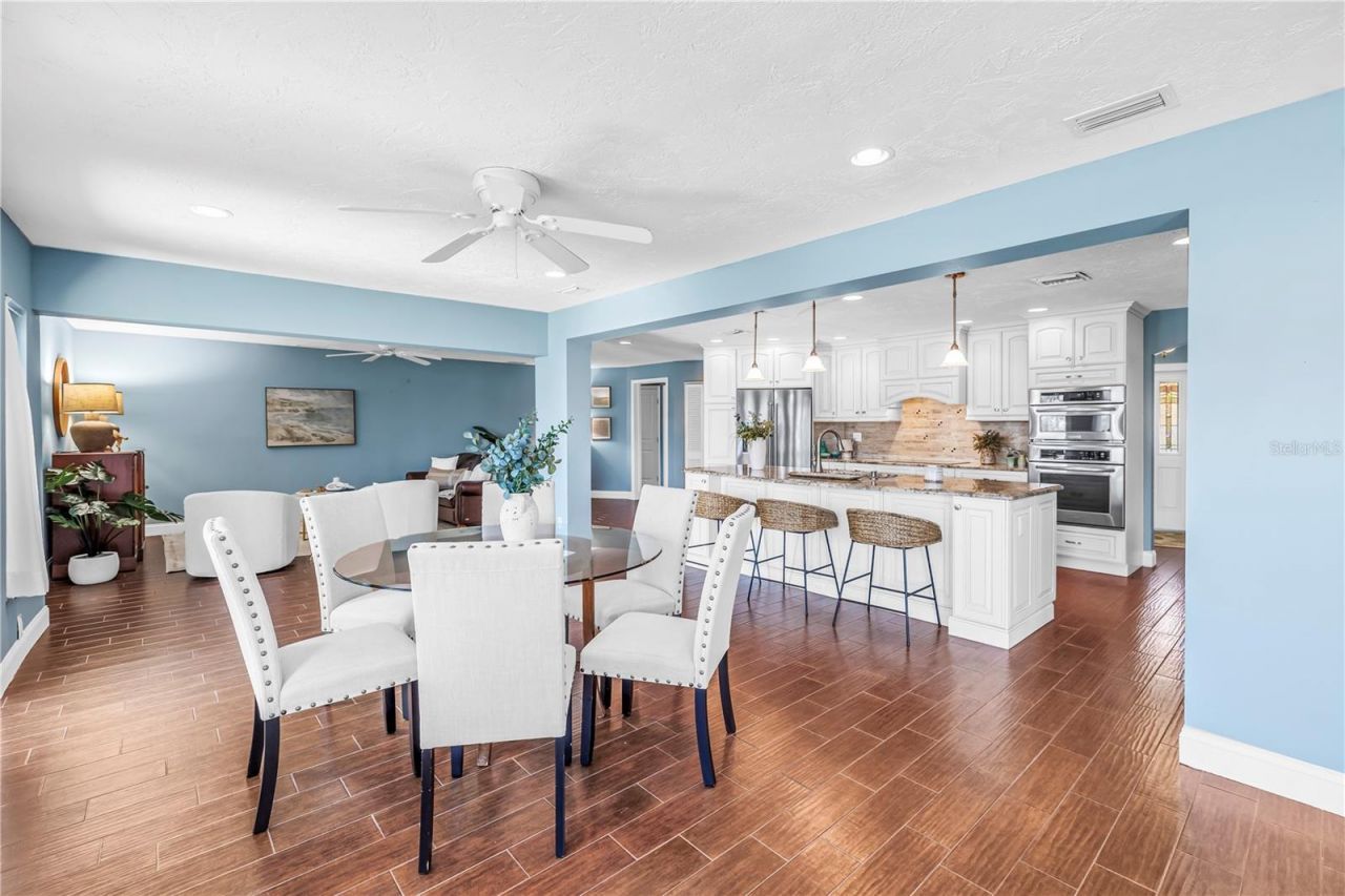 1964 Massachusetts Avenue Ne, Saint Petersburg, FL 33703 Photo