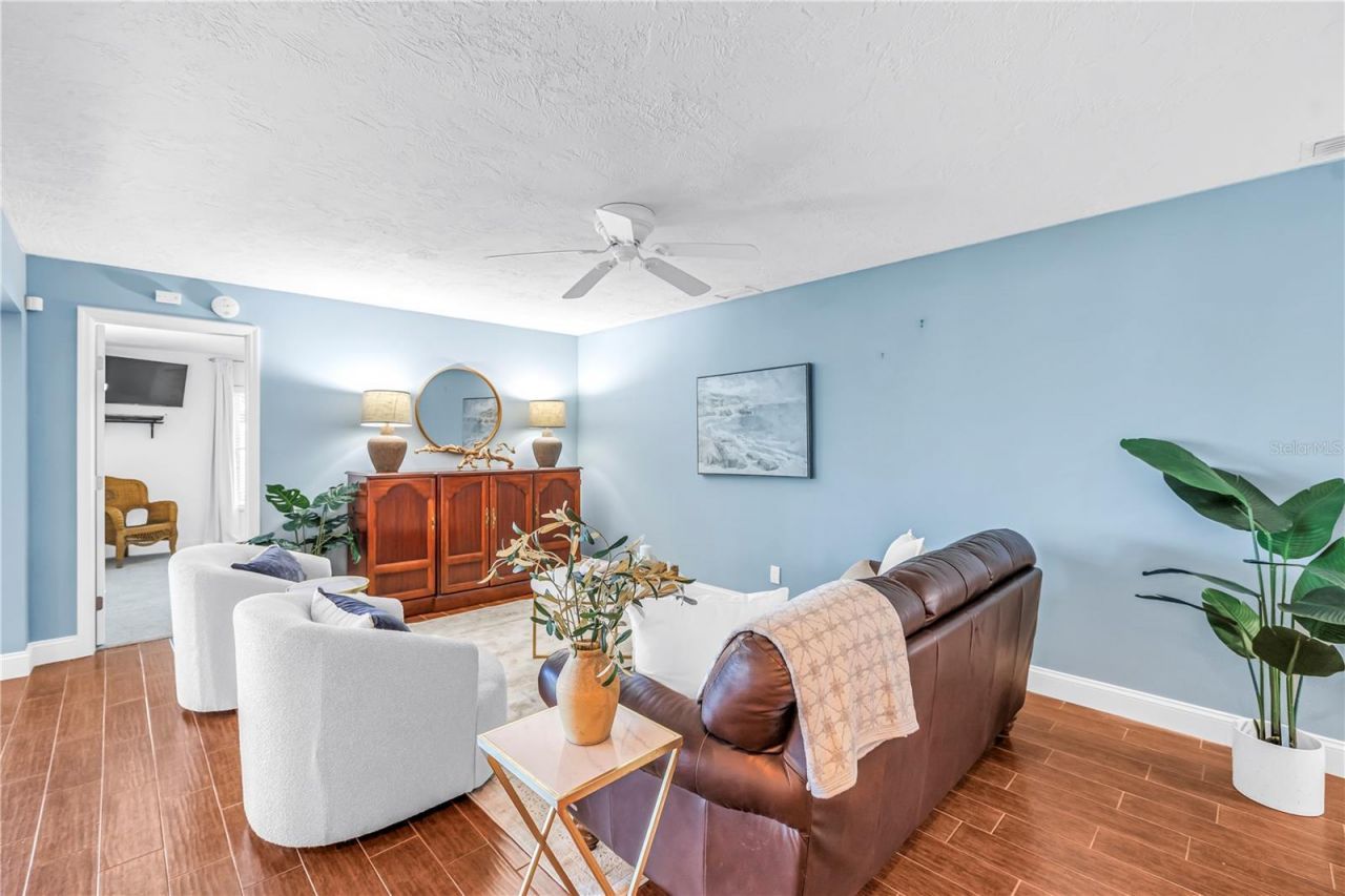 1964 Massachusetts Avenue Ne, Saint Petersburg, FL 33703 Photo