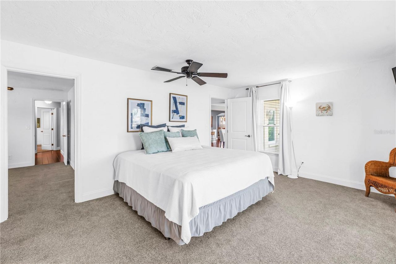 1964 Massachusetts Avenue Ne, Saint Petersburg, FL 33703 Photo