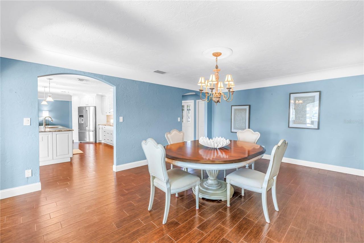 1964 Massachusetts Avenue Ne, Saint Petersburg, FL 33703 Photo