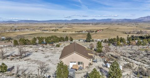 466 Horsethief Circle, Markleeville, CA 96120 Photo