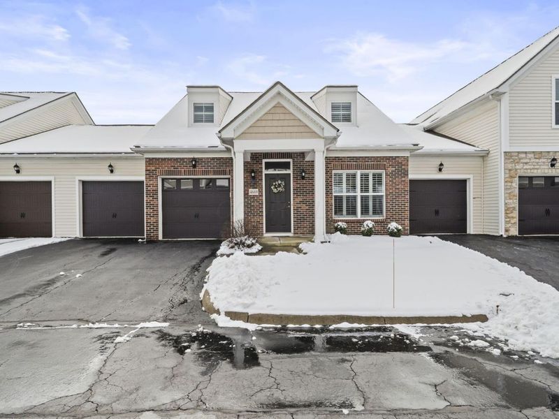 4669 Community Way, Unit 35, Hilliard, OH 43026 Photo 2