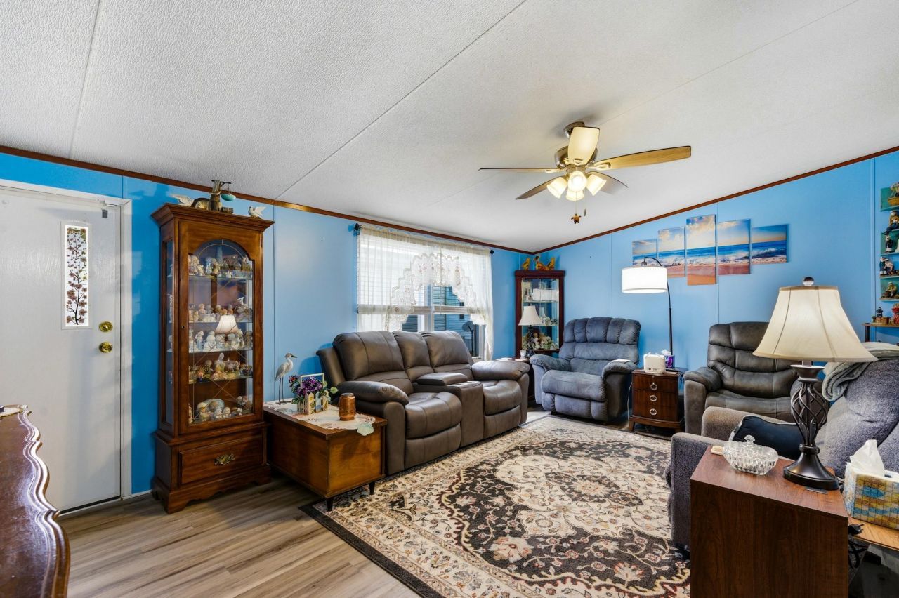 462 Oak Ave.  Photo 12