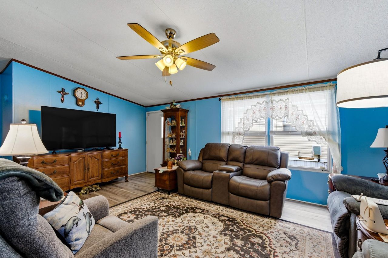 462 Oak Ave.  Photo 13