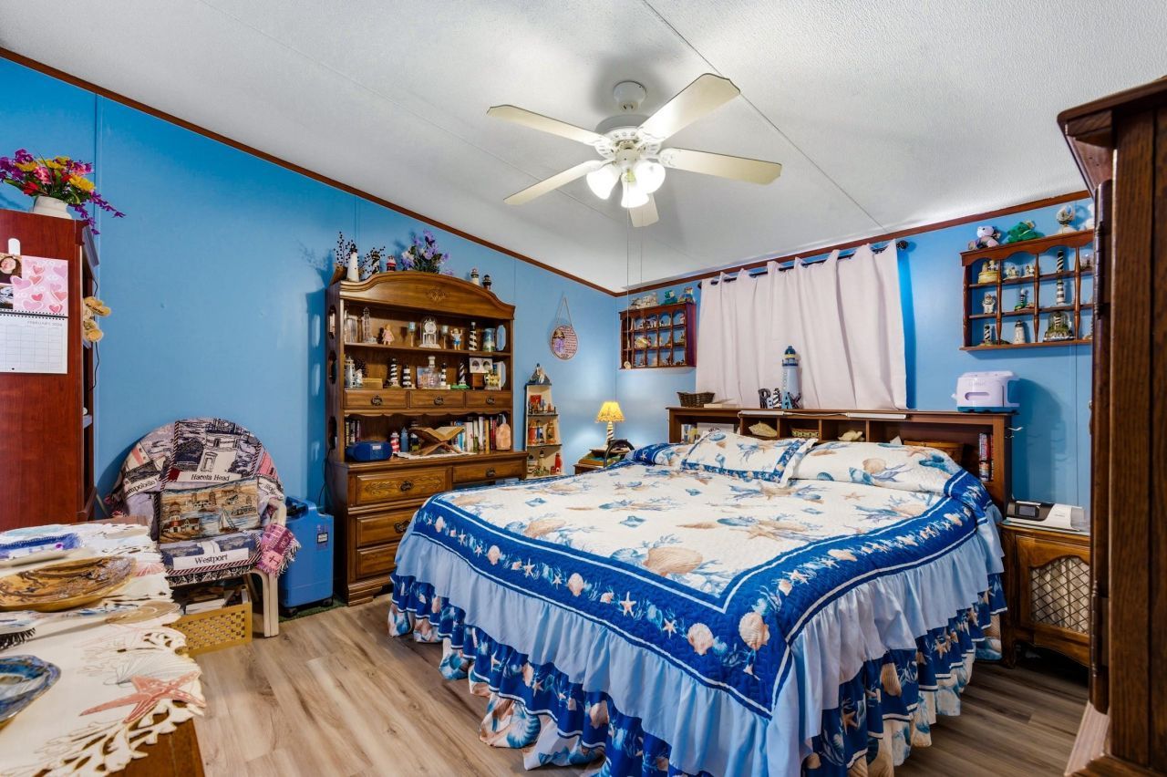 462 Oak Ave.  Photo 15