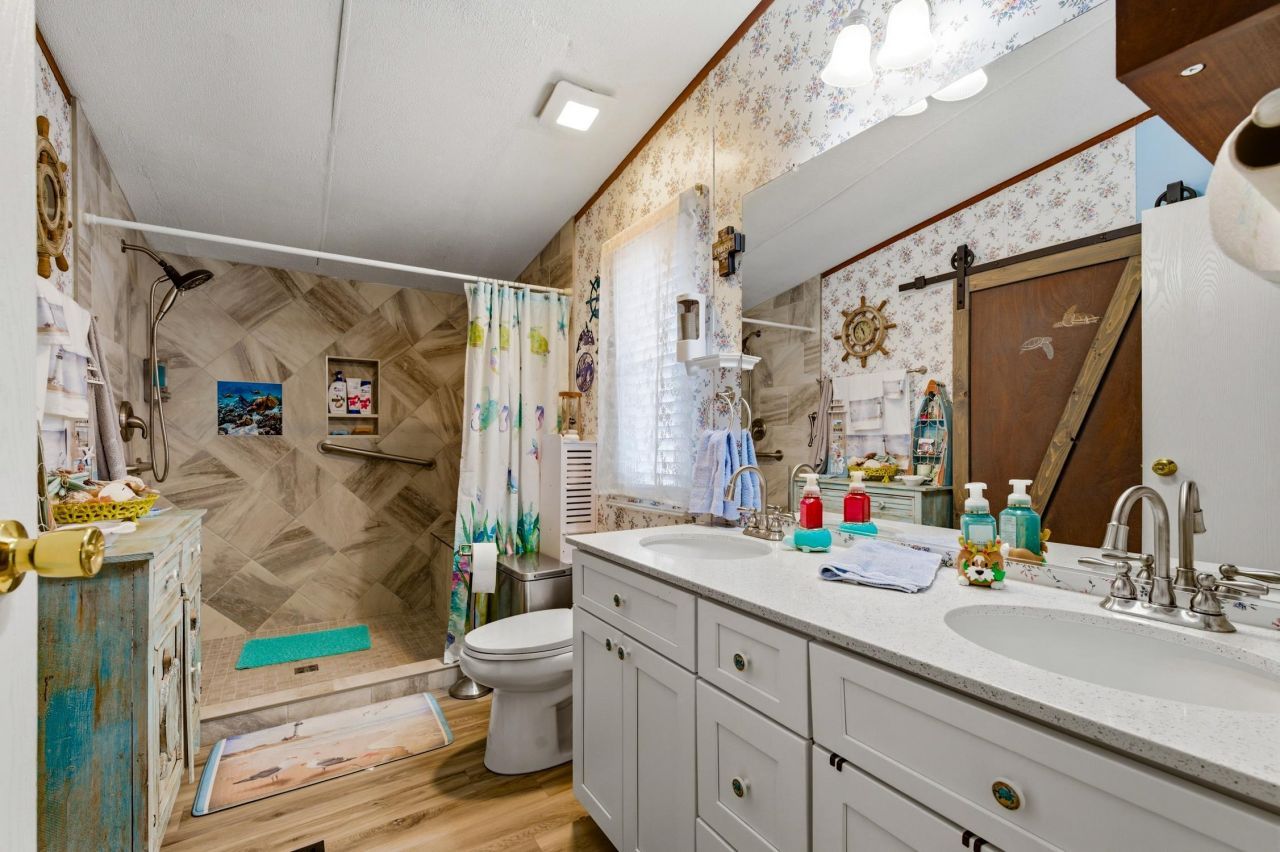 462 Oak Ave.  Photo 16