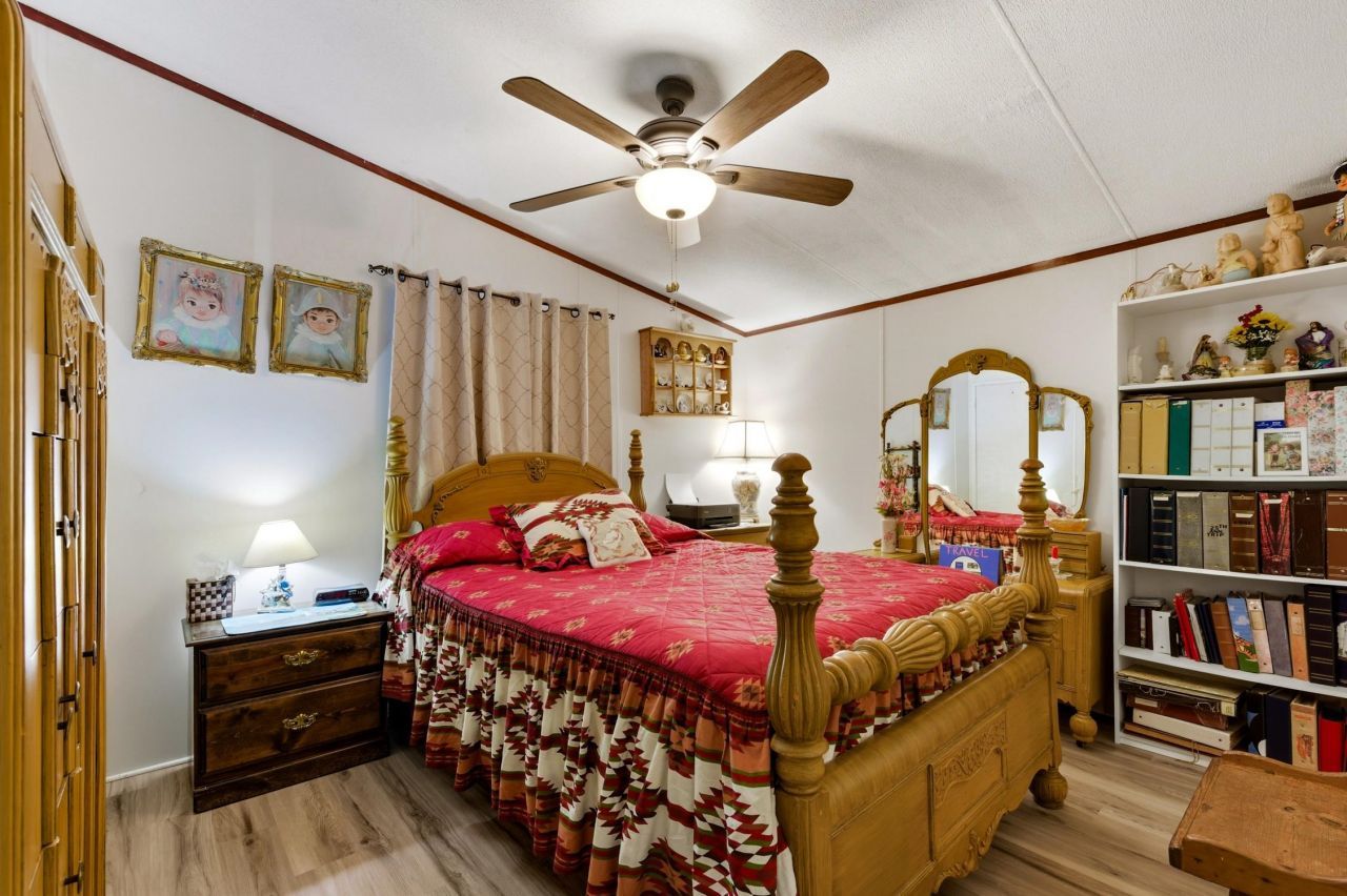 462 Oak Ave.  Photo 19