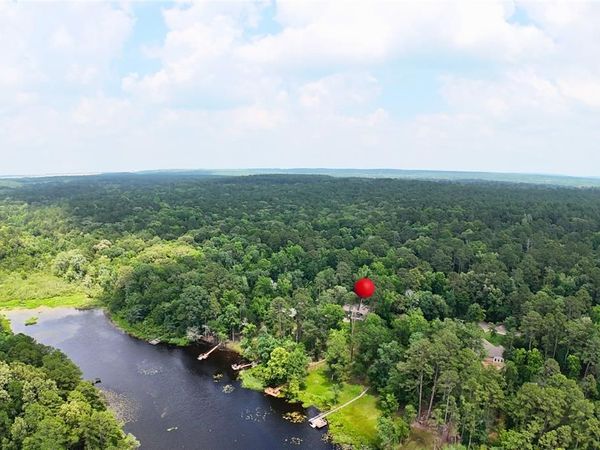 810 Clear Water Trail, Holly Lake Ranch, TX 75765