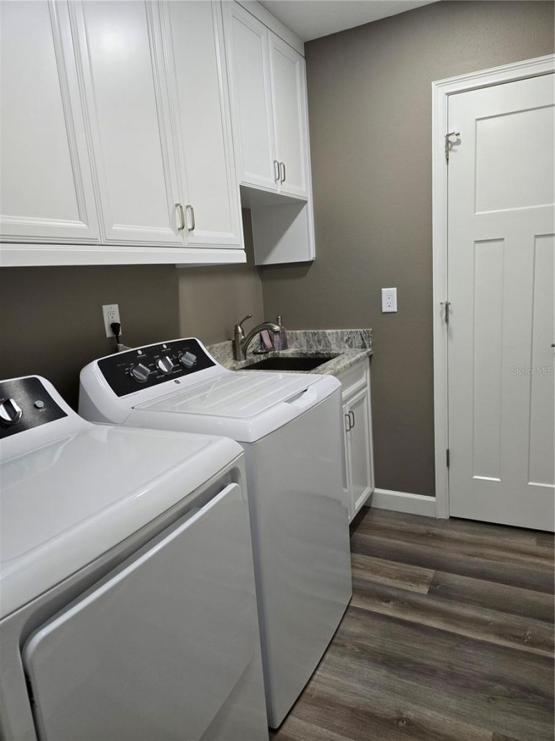 1213 Lexington Drive, Venice, FL 34292 Photo