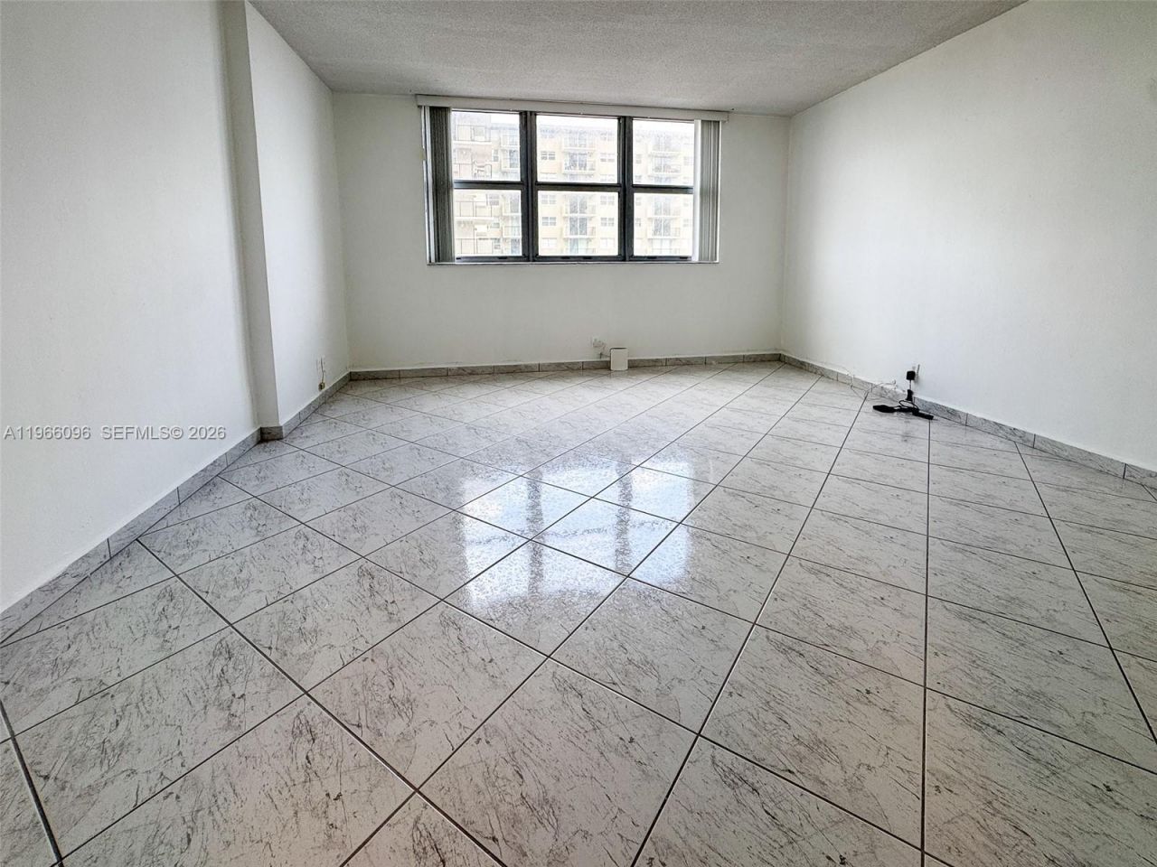 9225 Collins Ave , Unit 609, Surfside, FL 33154 Photo