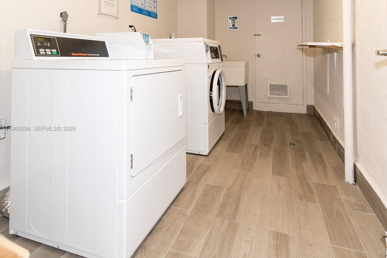 9225 Collins Ave , Unit 609, Surfside, FL 33154 Photo