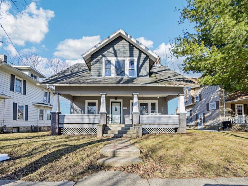 604 S Detroit Street S, Bellefontaine, OH 43311 Photo 1