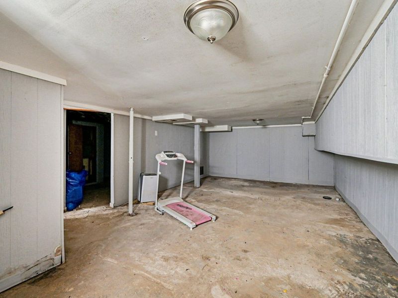 604 S Detroit Street S, Bellefontaine, OH 43311 Photo 37