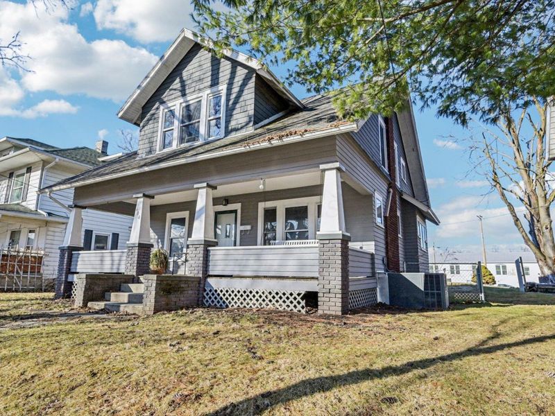 604 S Detroit Street S, Bellefontaine, OH 43311 Photo 4