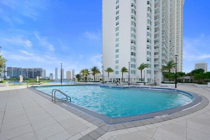3201 NE 183, Unit 1104, Aventura, FL 33160 Photo