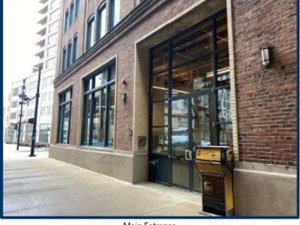 566 W Lake Street , Unit 101, Chicago, IL 60661