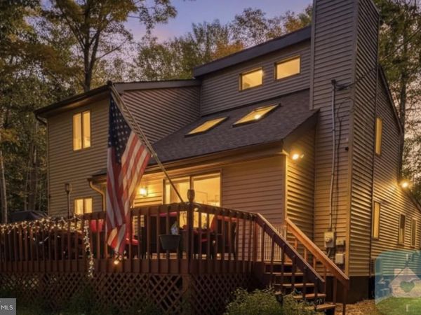 72 EAST CREEKVIEW DR, GOULDSBORO, PA 18424