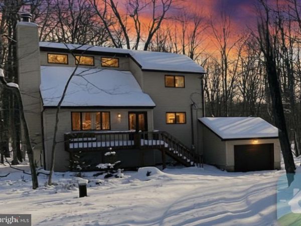 19 LIVINGSTON LANE, GOULDSBORO, PA 18424