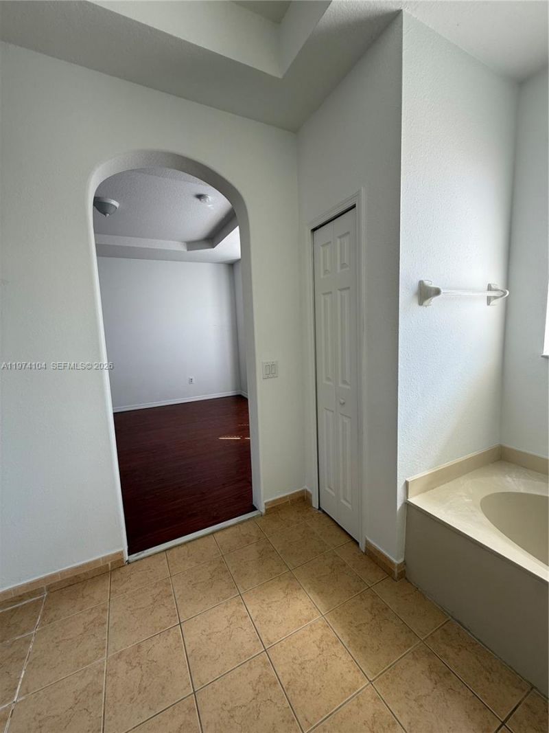 Please Call For Address, Miami, FL 33193 Photo