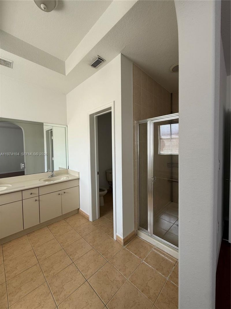 Please Call For Address, Miami, FL 33193 Photo